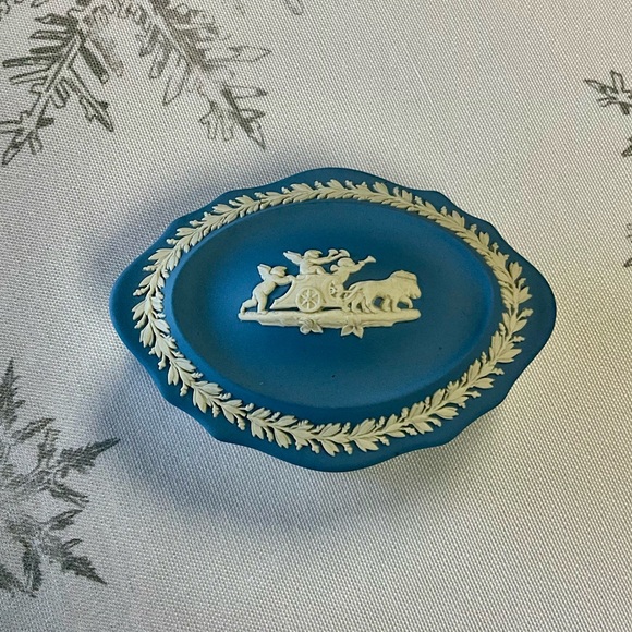 Wedgwood Other - Wedgwood “Jasperware” Trinket Box